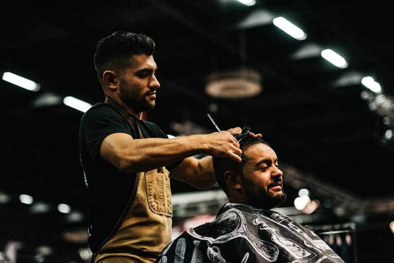 Die KC Rebell Frisur, eine neue Ausgabe aus der Rubrik „Rapper und ihre Haarpracht“